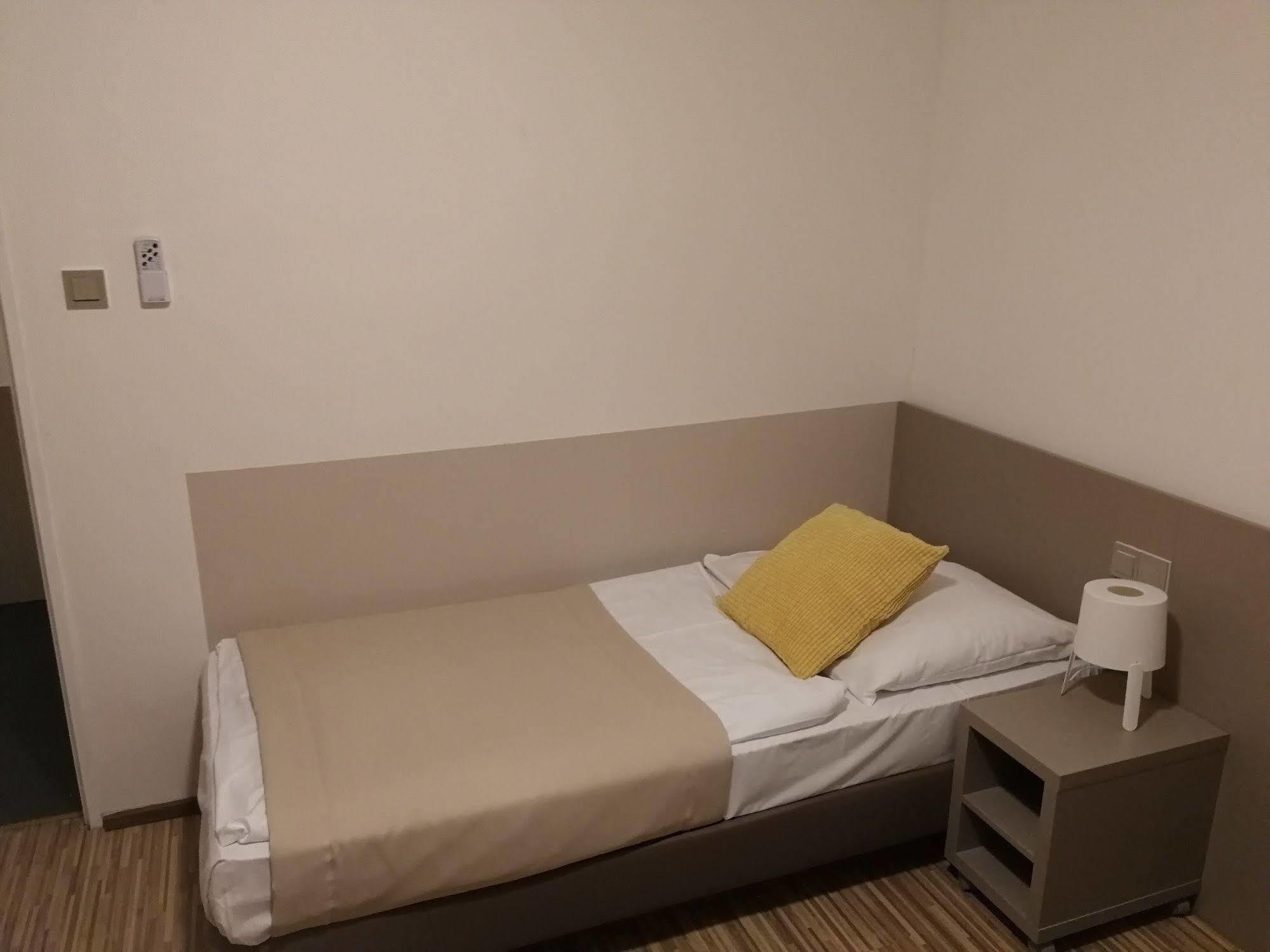 Akat 3* Prague